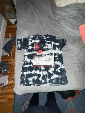 Bowery Supply Co. Tokyo City Mt. Fuji Black Tie-Dye Graphic Tee Size L